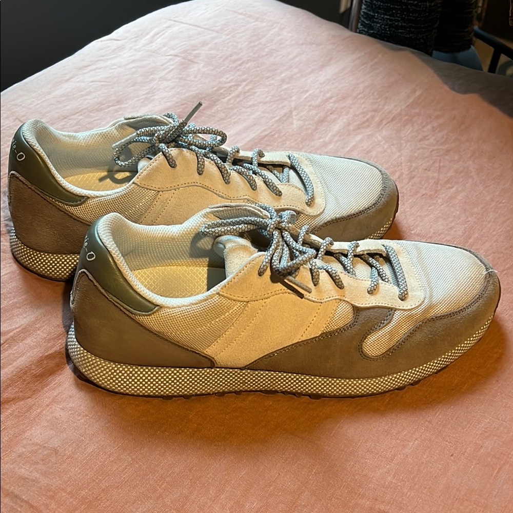 Johnnie-O Men’s sneakers